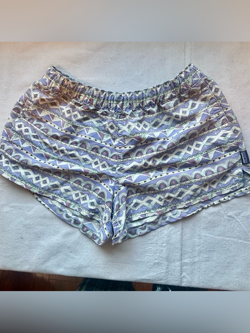 Patagonia Barely Baggies Shorts Women's Small - Valengeo Purple Aztec Print